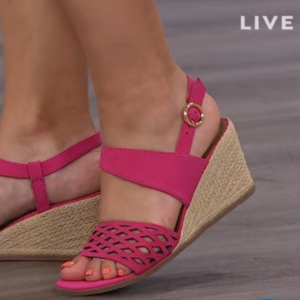 Lucca Lane Haldene Leather Wedge Sandal